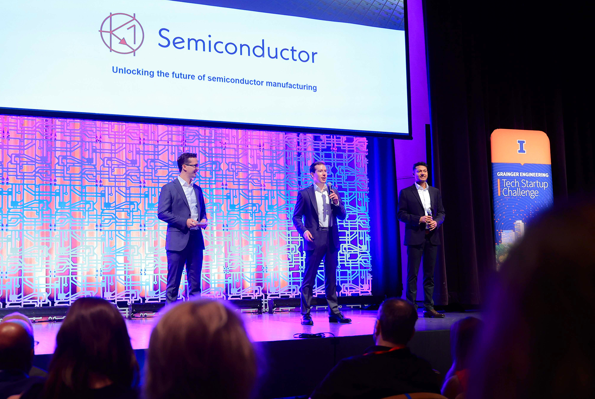 K1 Semiconductor team pitches at Grainger Engineering Tech Startup Challenge in Chicago